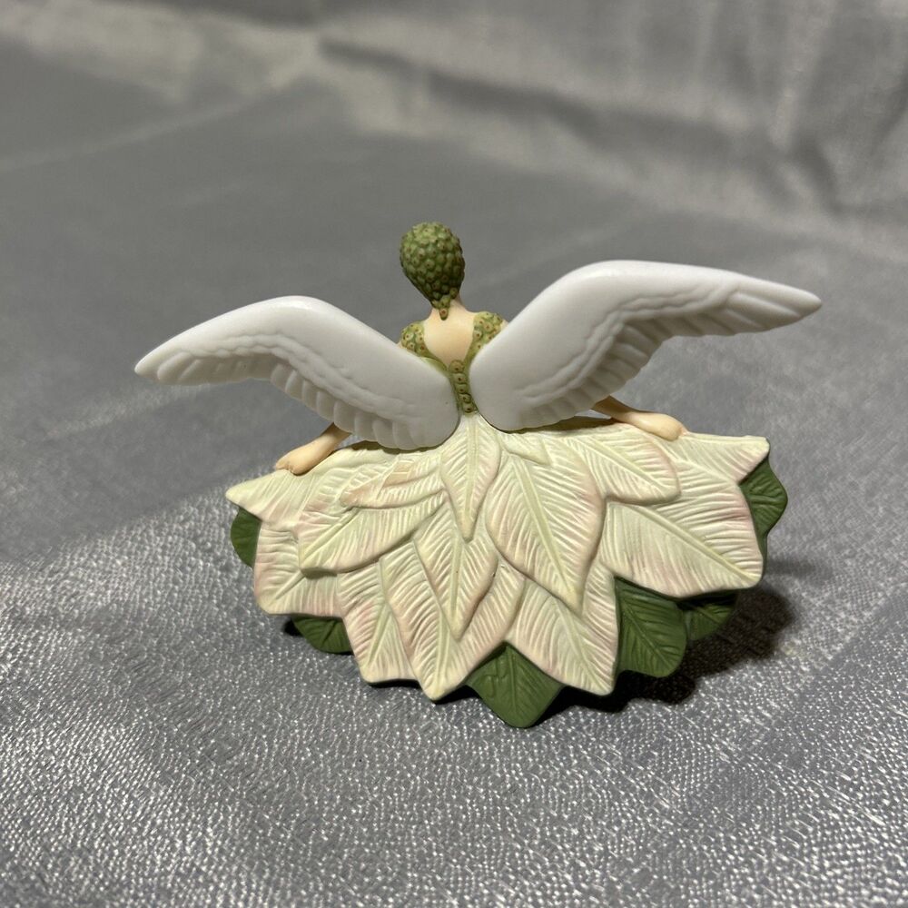 Vtg Hallmark Beautiful Angel Miniature Porcelain Tree‎ Topper GreenWhite 2003 - Picture 5 of 10